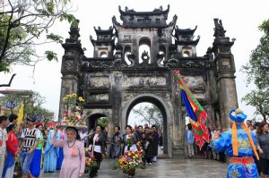 Lễ hội Làng Lệ Mật nhằm tưởng nhớ Thành Hoàng làng