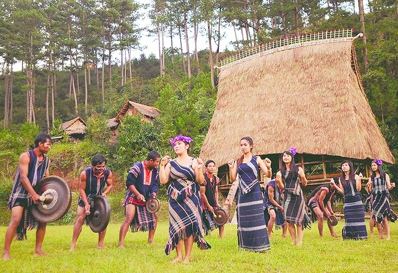 Ot Ndrong (Sử thi) - Kho tàng kinh nghiệm của người Mnông