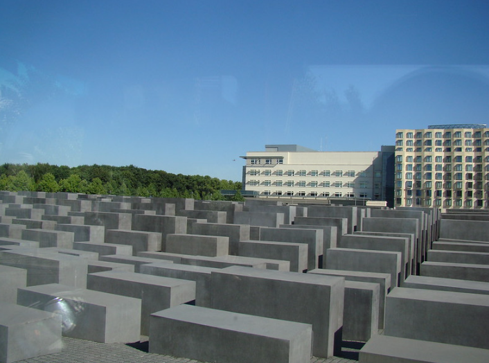 Đài tượng niệm Holocaust