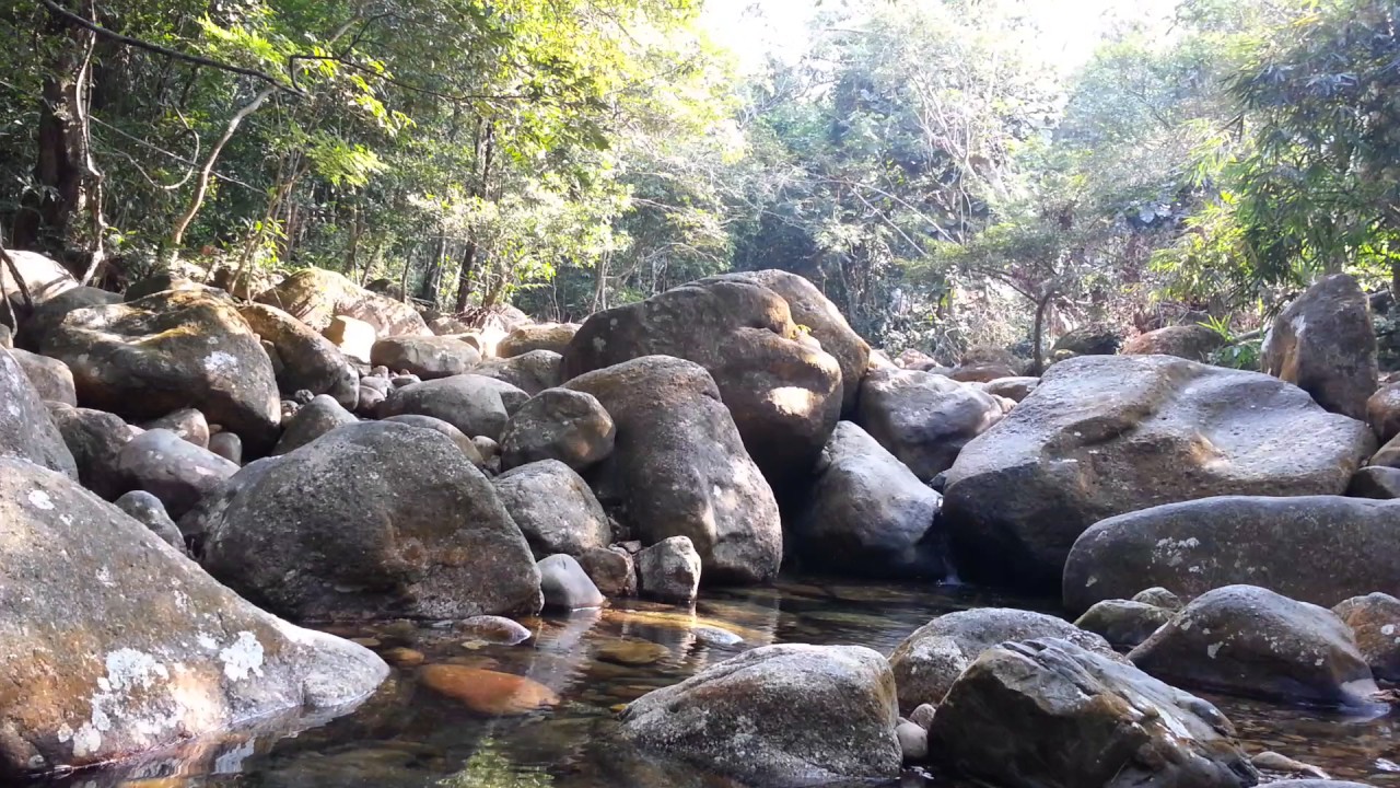 Suối Giải Oan Yên Tử