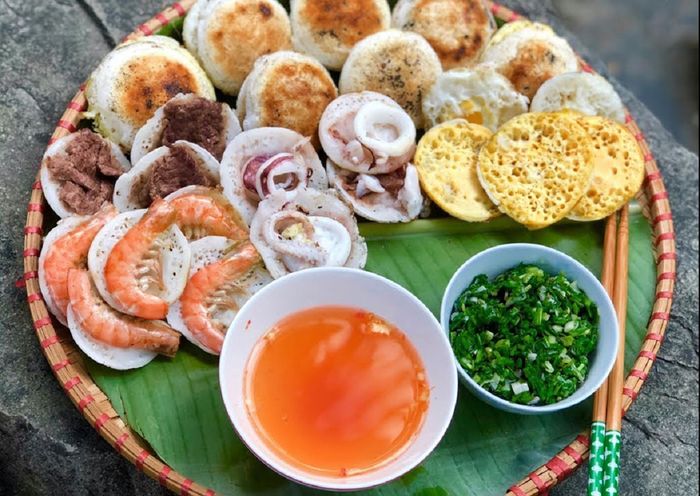 Bánh căn hải sản - Đặc sản vùng biển 