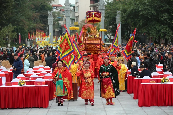 Tưng bừng lễ hội 